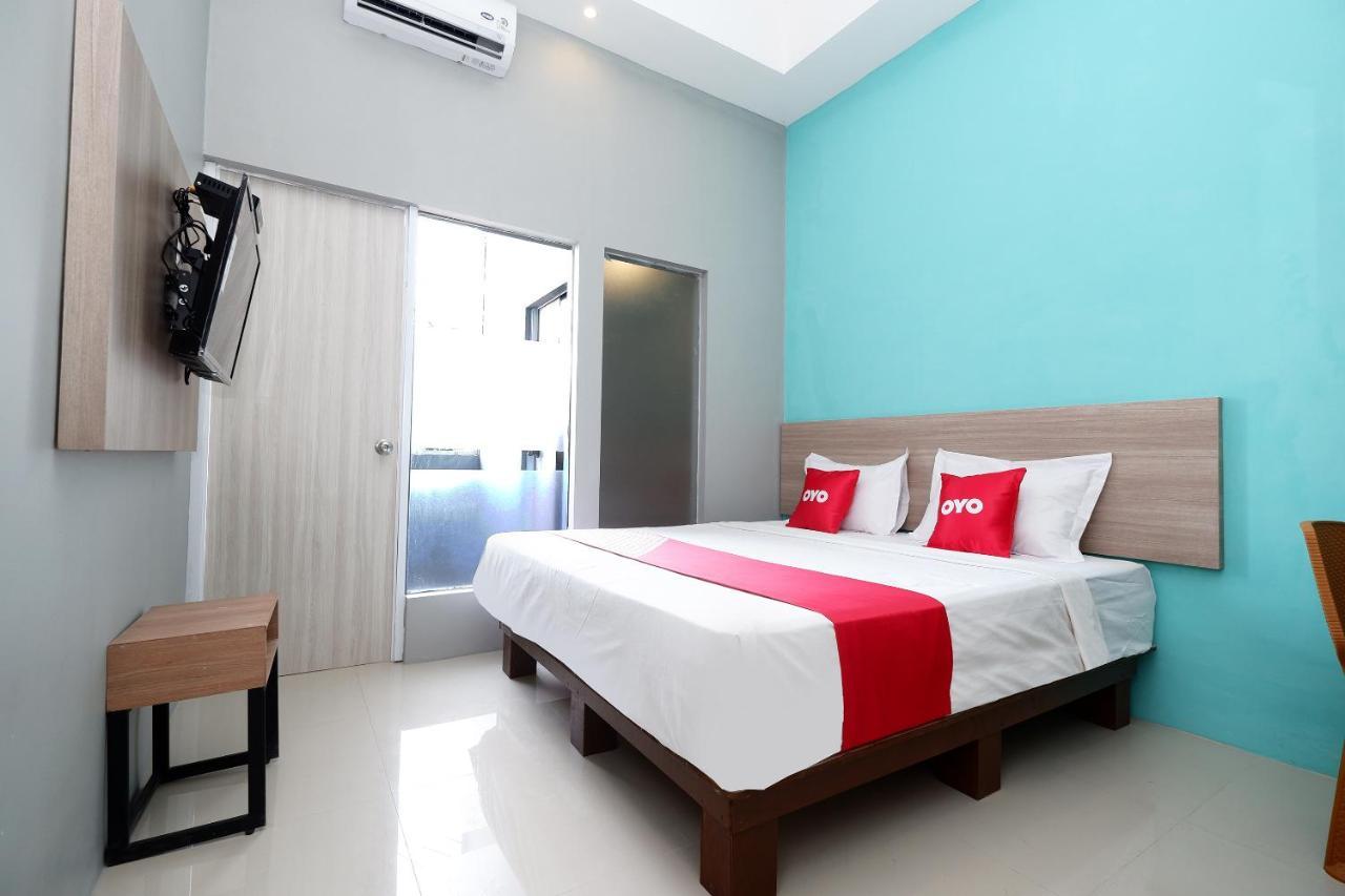 Oyo Flagship 2124 Kars Inn Semarang Camera foto