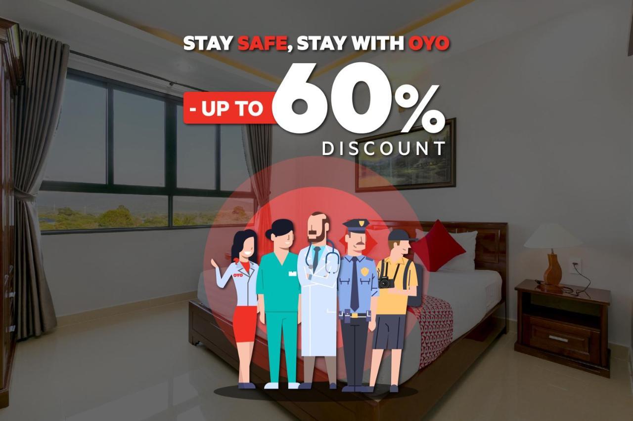 Oyo Flagship 2124 Kars Inn Semarang Esterno foto